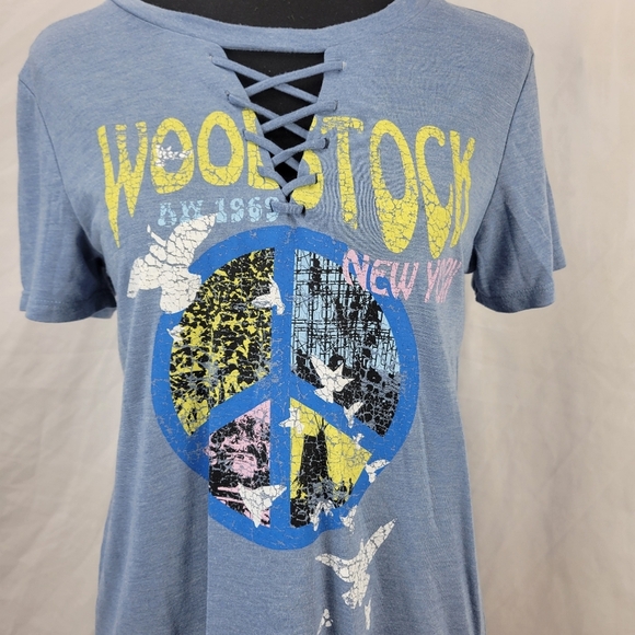 VTG Concert Tees Blue Woodstock Graphic Tee Size medium - Picture 2 of 7